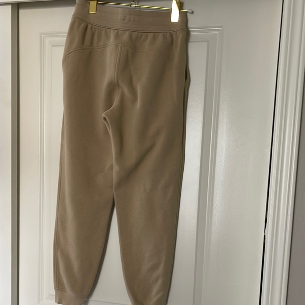 Lululemon Scuba High-Rise Joggers- Trench - Picture 8 of 9